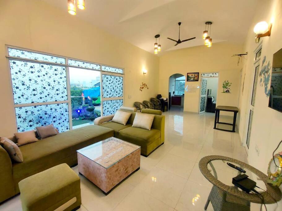 Shaw Estate-Farm House For A Small Parties-Jp Farm Greater Noida Exterior photo